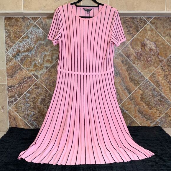 Women’s Pink and Black Stripe A-Line Midi Sweater Dress by Ming Wang Medium - Picture 2 of 8